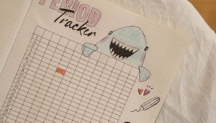 A visual representation of a balanced daily schedule with icons for activity, rest, and meals.